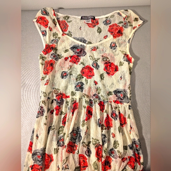 HITP White Floral Lace Flowy Long Top / Dress Women's size Medium - Picture 3 of 7